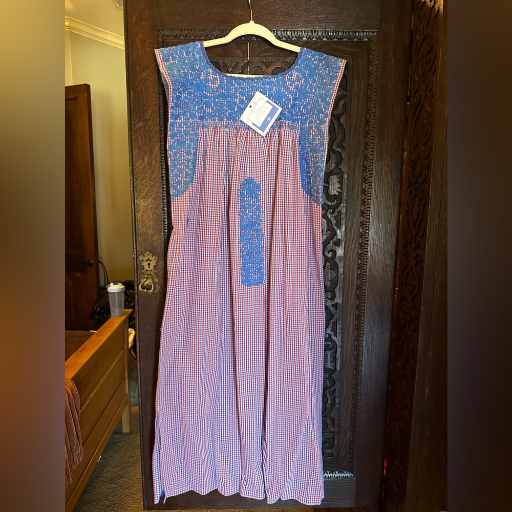 Mi Golondrina midi dress. NWT Small Red gingham